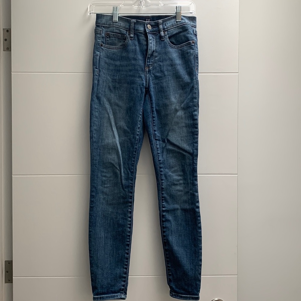 Gap True Skinny Jean
